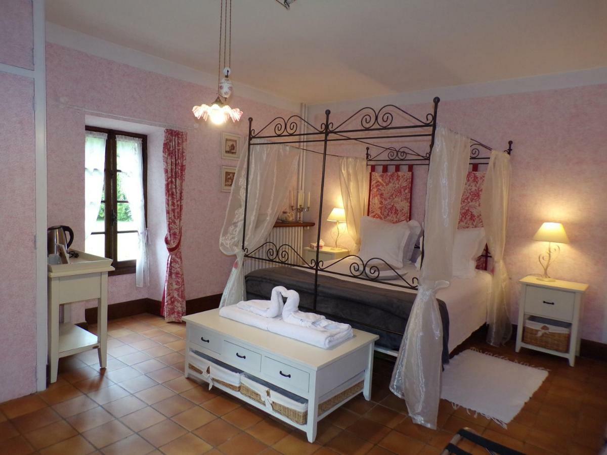 לינה וארוחת בוקר Vers  Moulin De Benedicty מראה חיצוני תמונה